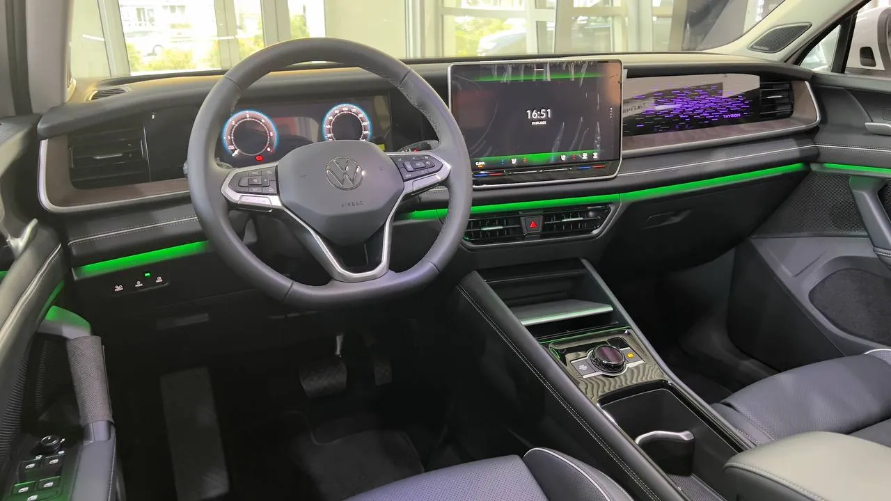 Зображення Новий Tayron Elegance 2.0 TDI 4MOTION