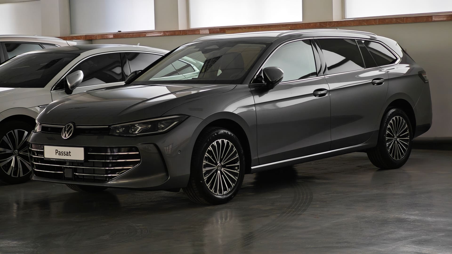 Зображення Новий Passat Elegance 2.0 TSI