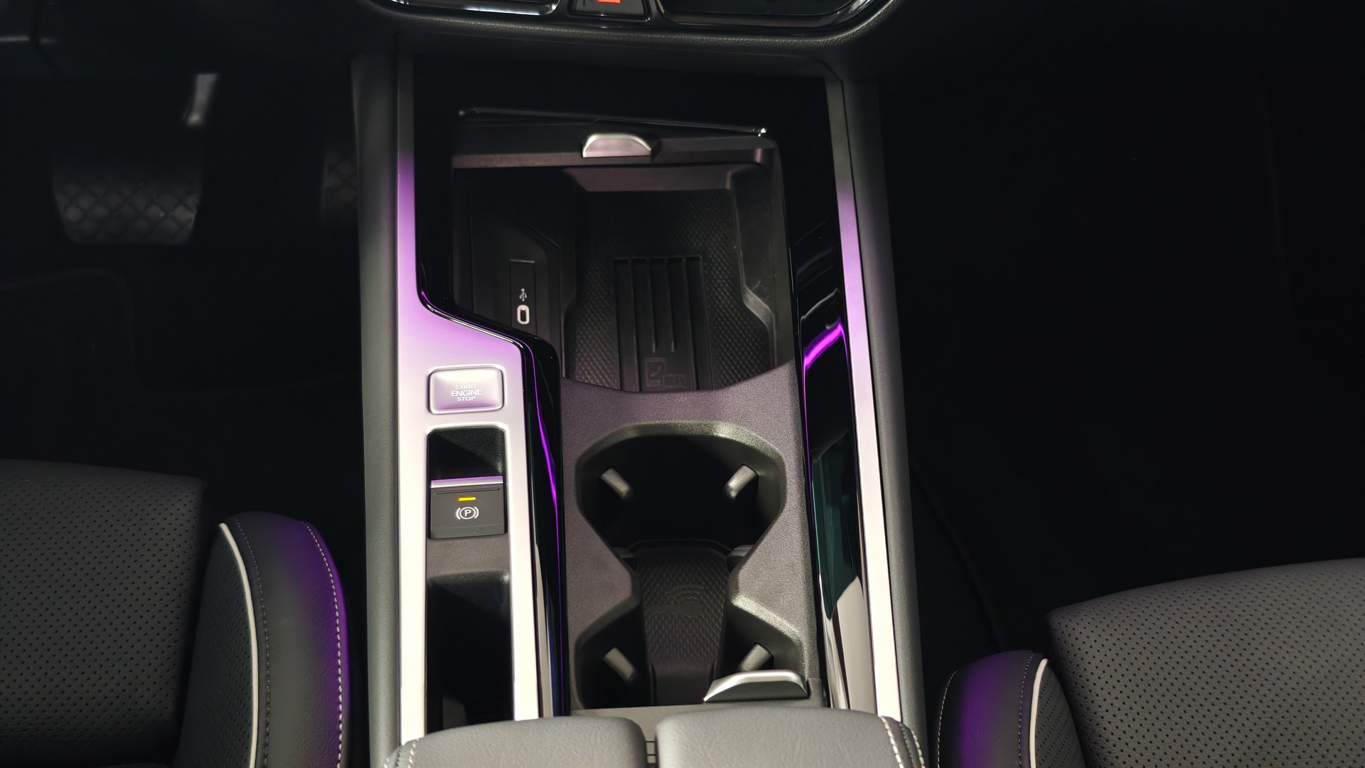 Зображення Новий Passat Elegance 1.5 eTSI