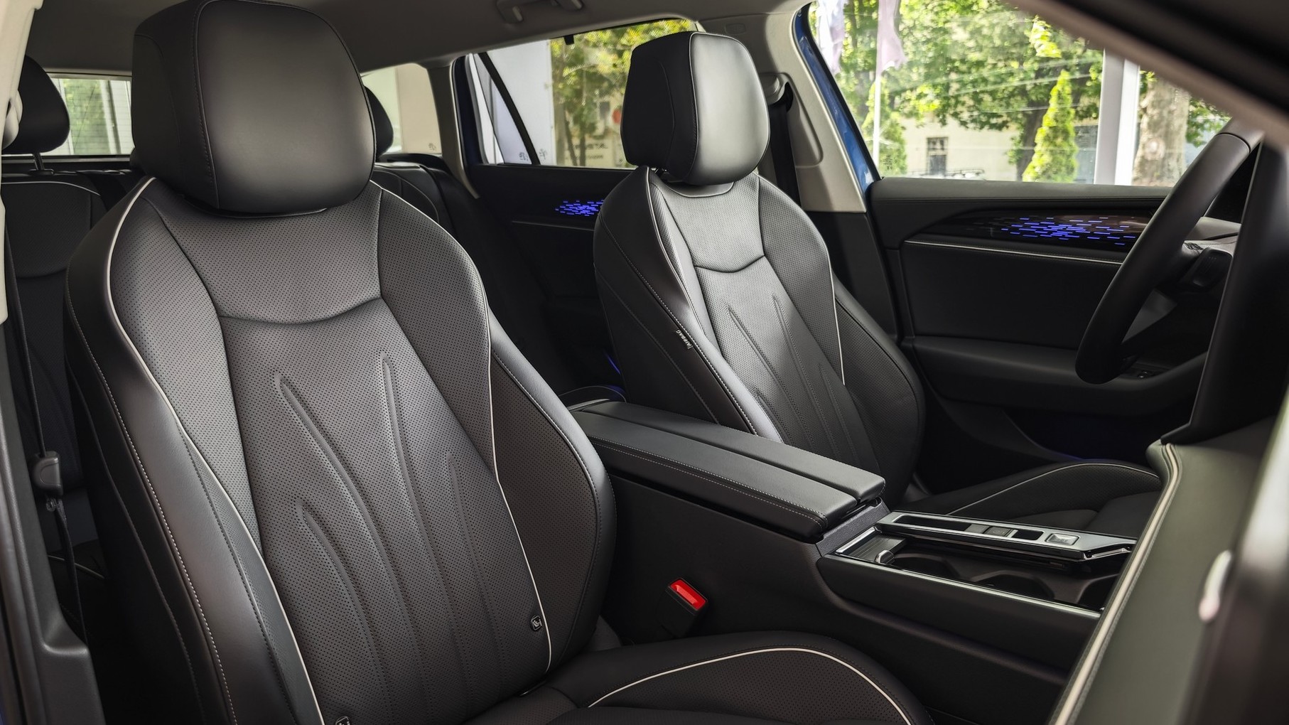 Зображення Новий Passat Elegance 1.5 eTSI