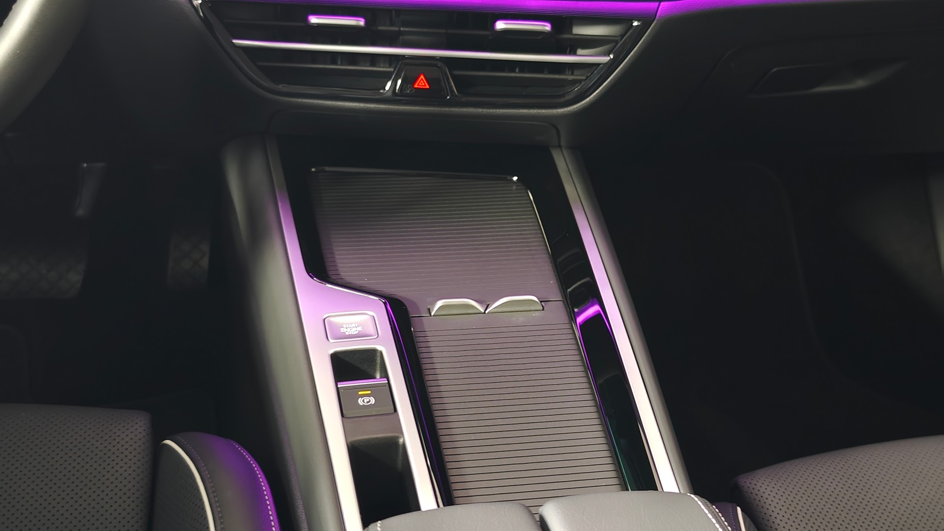 Зображення Новий Passat Elegance 1.5 eTSI