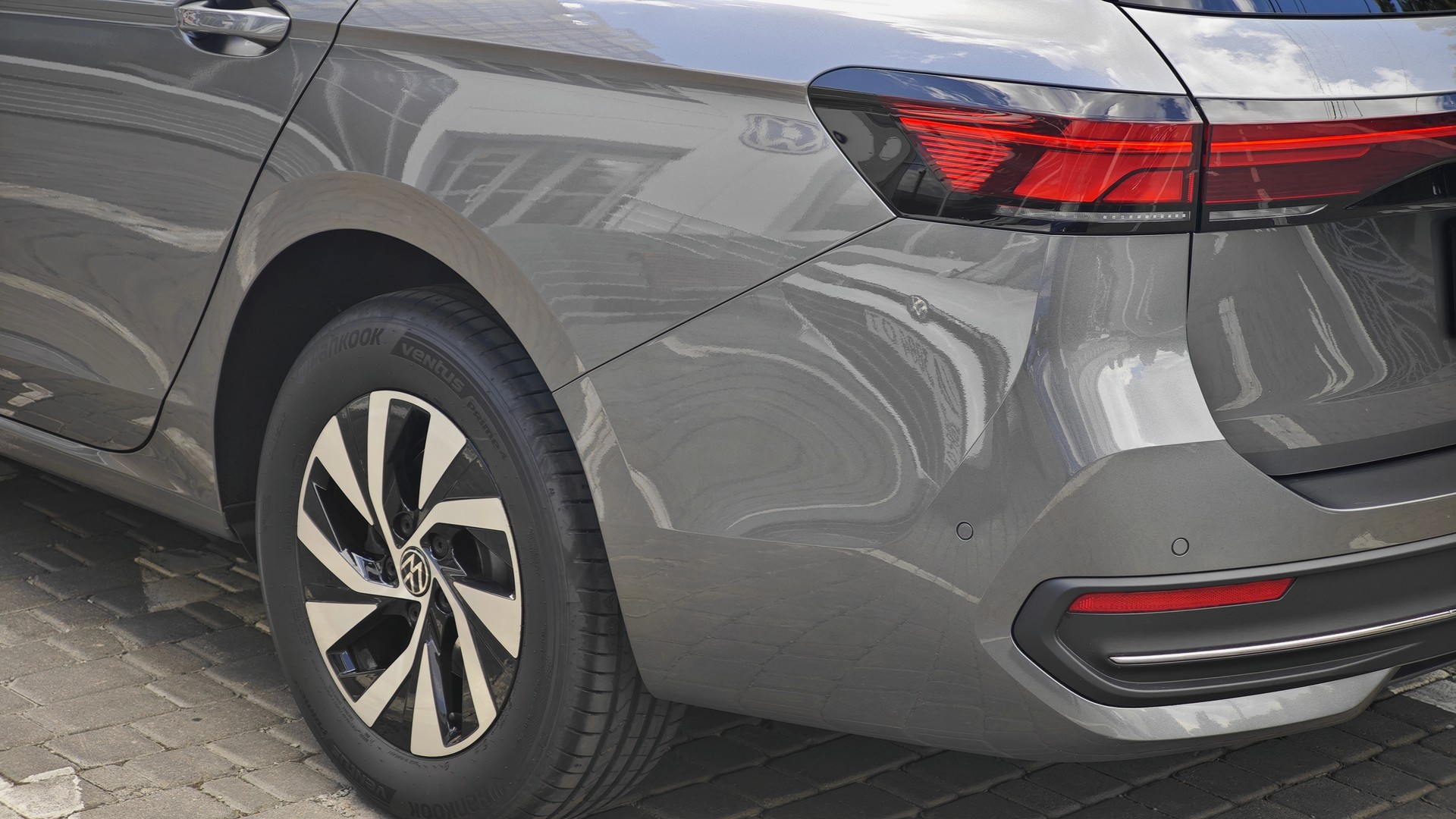 Зображення Новий Passat Business 2.0 TDI