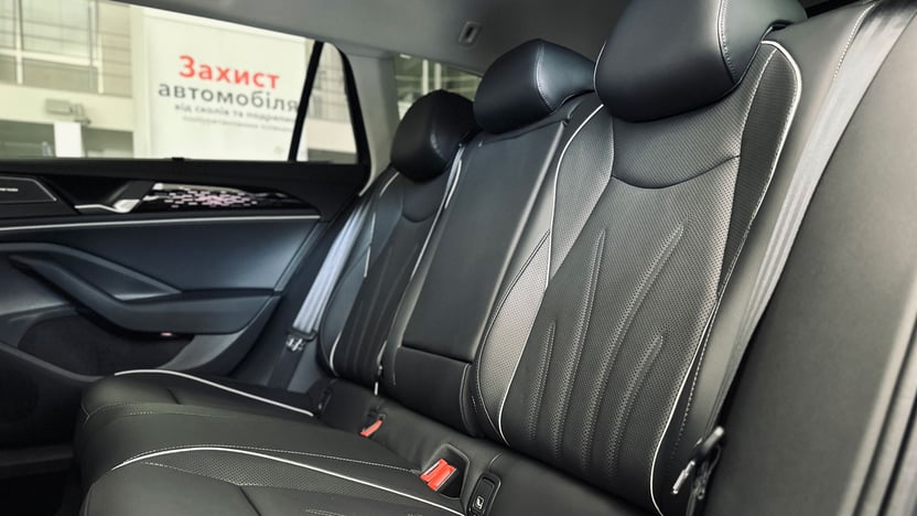 Зображення Новий Passat Elegance 2.0 TSI