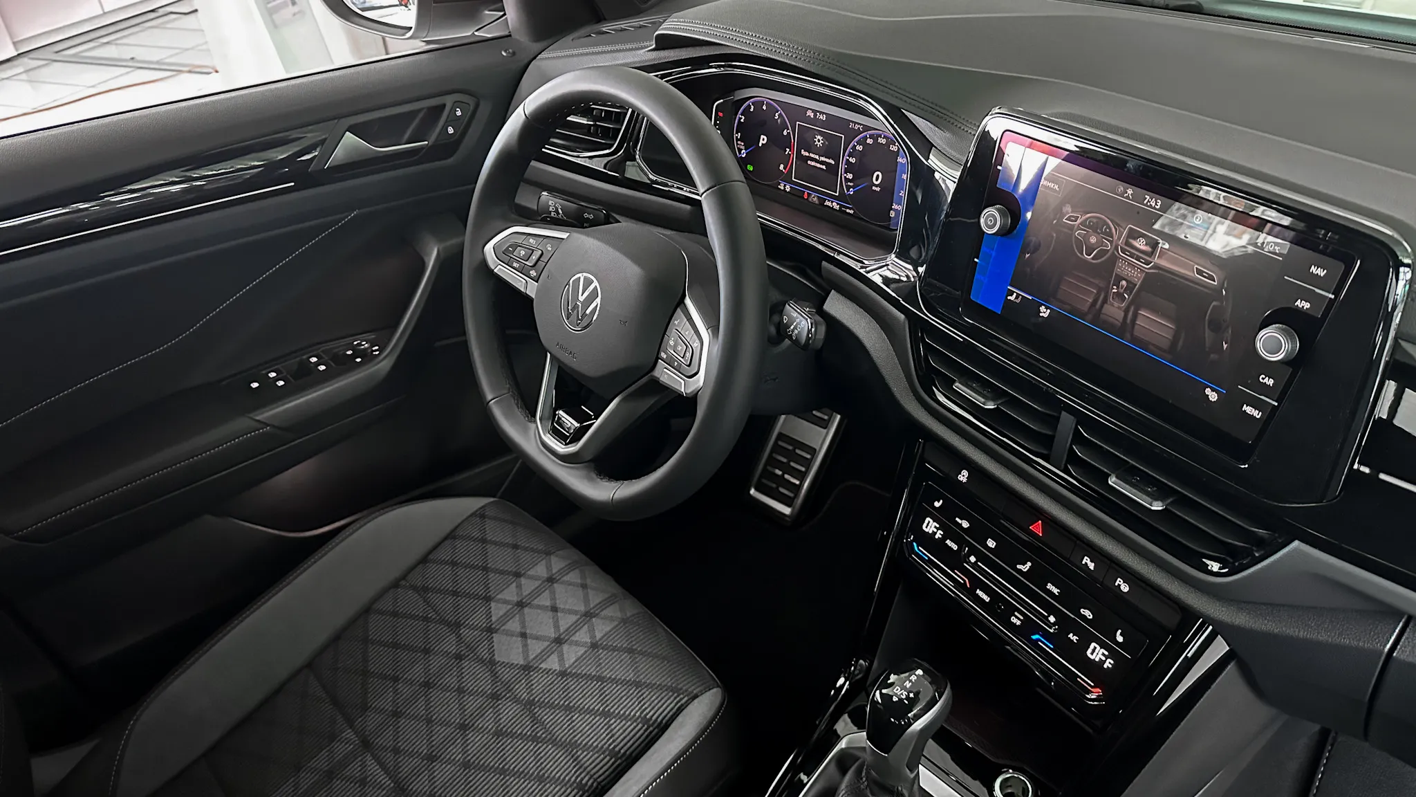 Зображення T-Roc R-Line+ 1.4 TSI