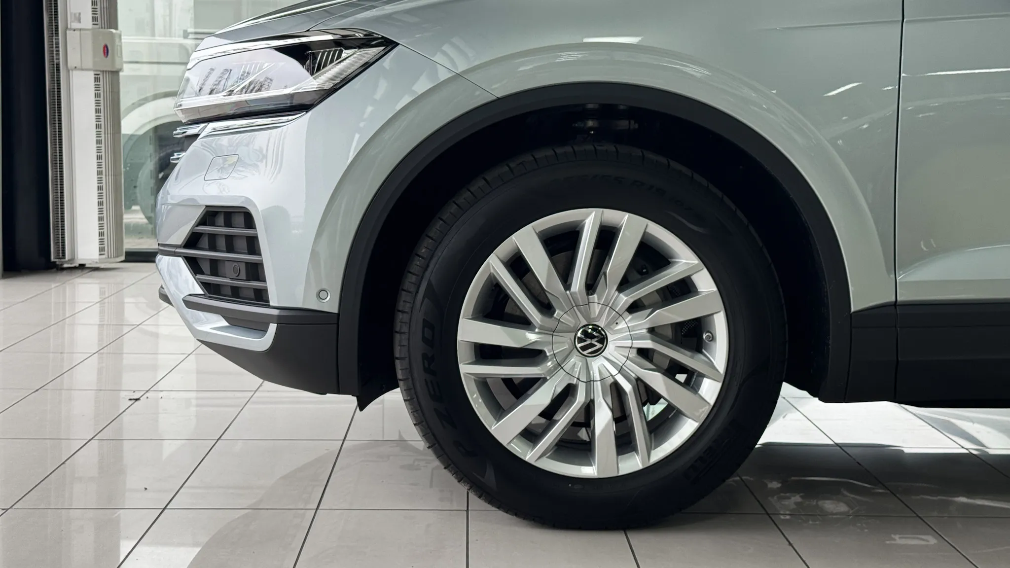 Зображення Touareg Silver 3.0 V6 TDI