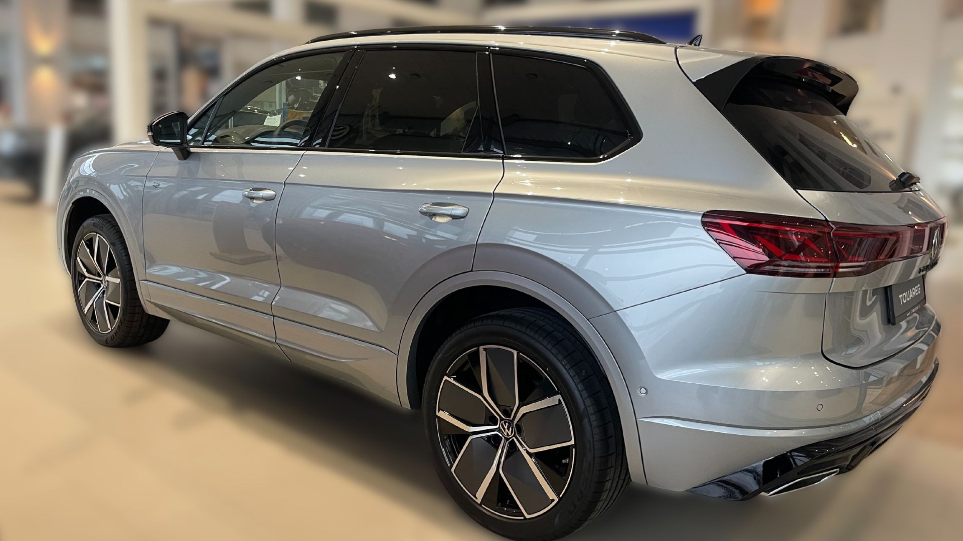 Зображення Touareg R-Line Platinum1 3.0 V6 TDI