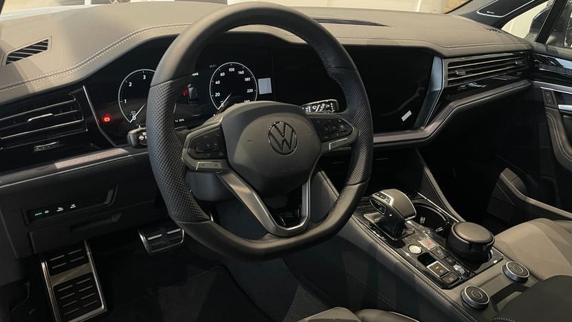 Зображення Touareg R-Line Platinum1 3.0 V6 TDI