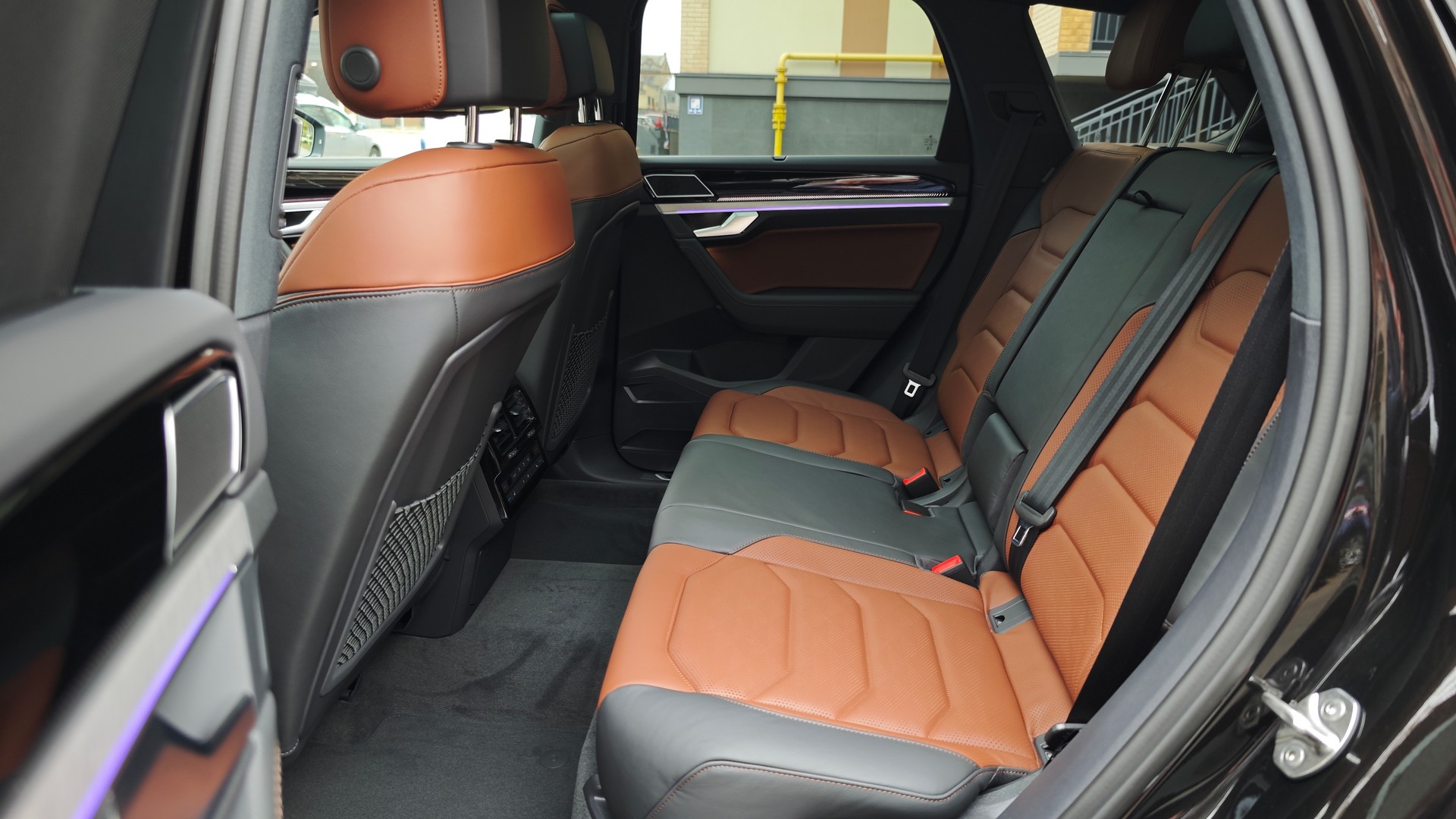 Зображення Touareg R-Line Platinum1 3.0 V6 TDI