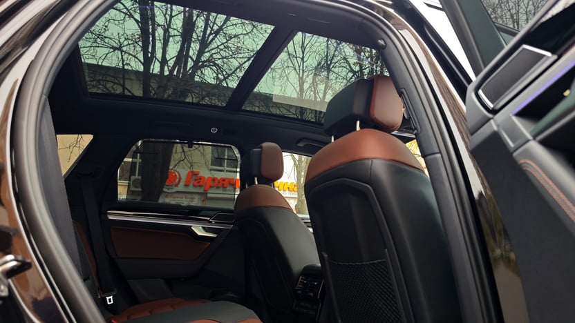 Зображення Touareg R-Line Platinum1 3.0 V6 TDI