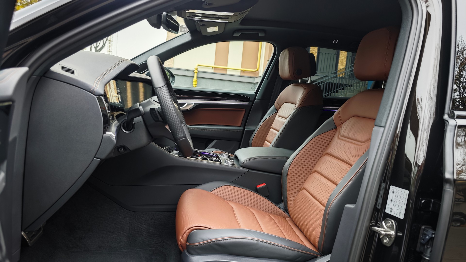 Зображення Touareg R-Line Platinum1 3.0 V6 TDI