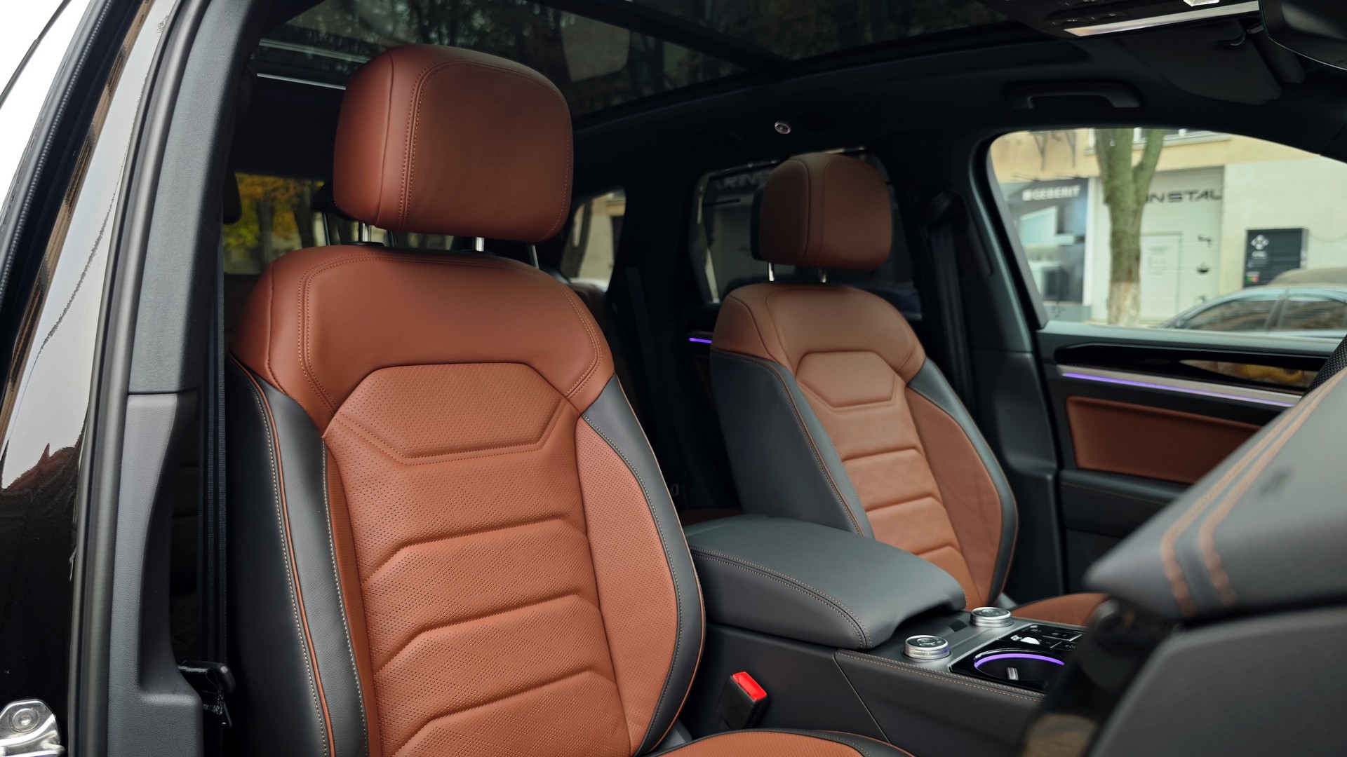 Зображення Touareg R-Line Platinum1 3.0 V6 TDI