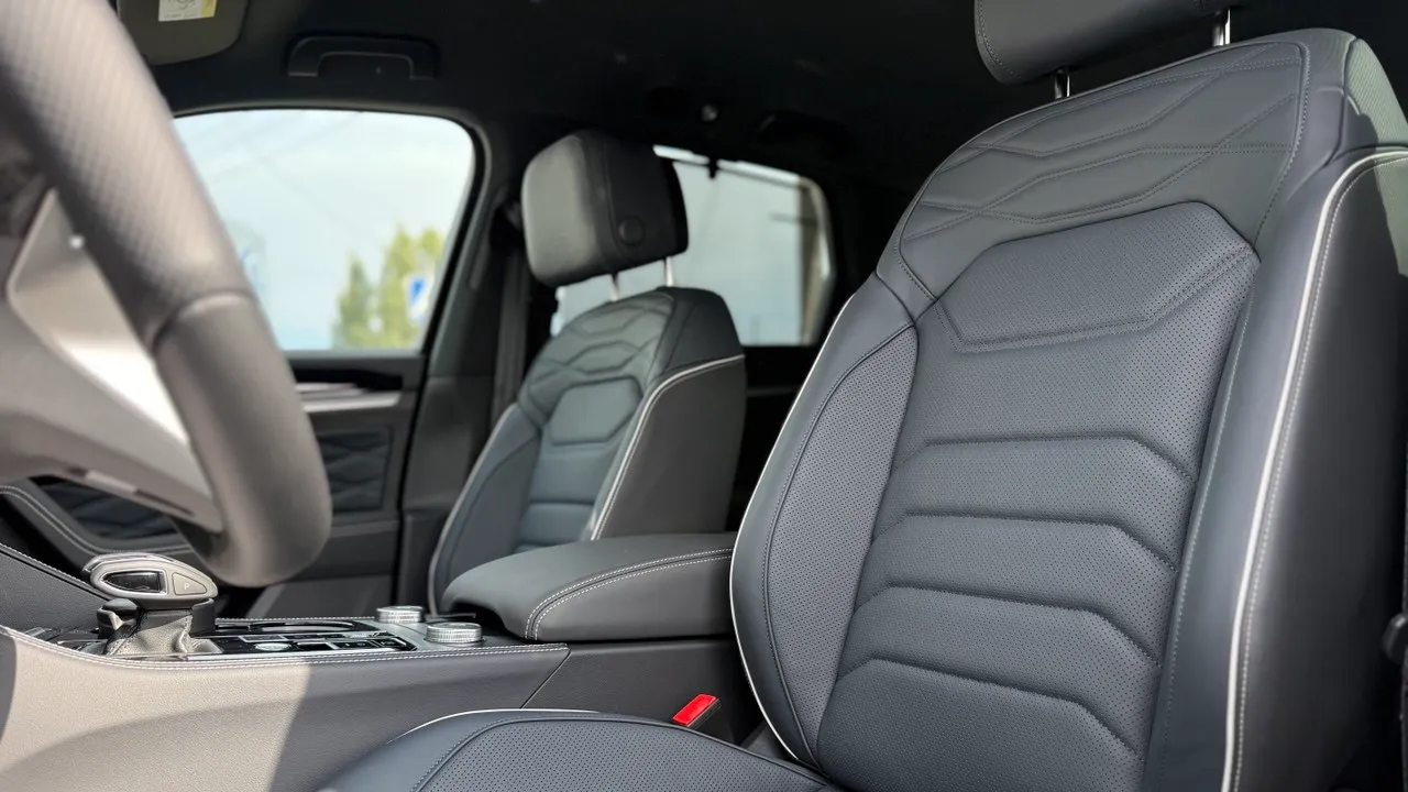 Зображення Touareg R-Line Platinum1 3.0 V6 TDI