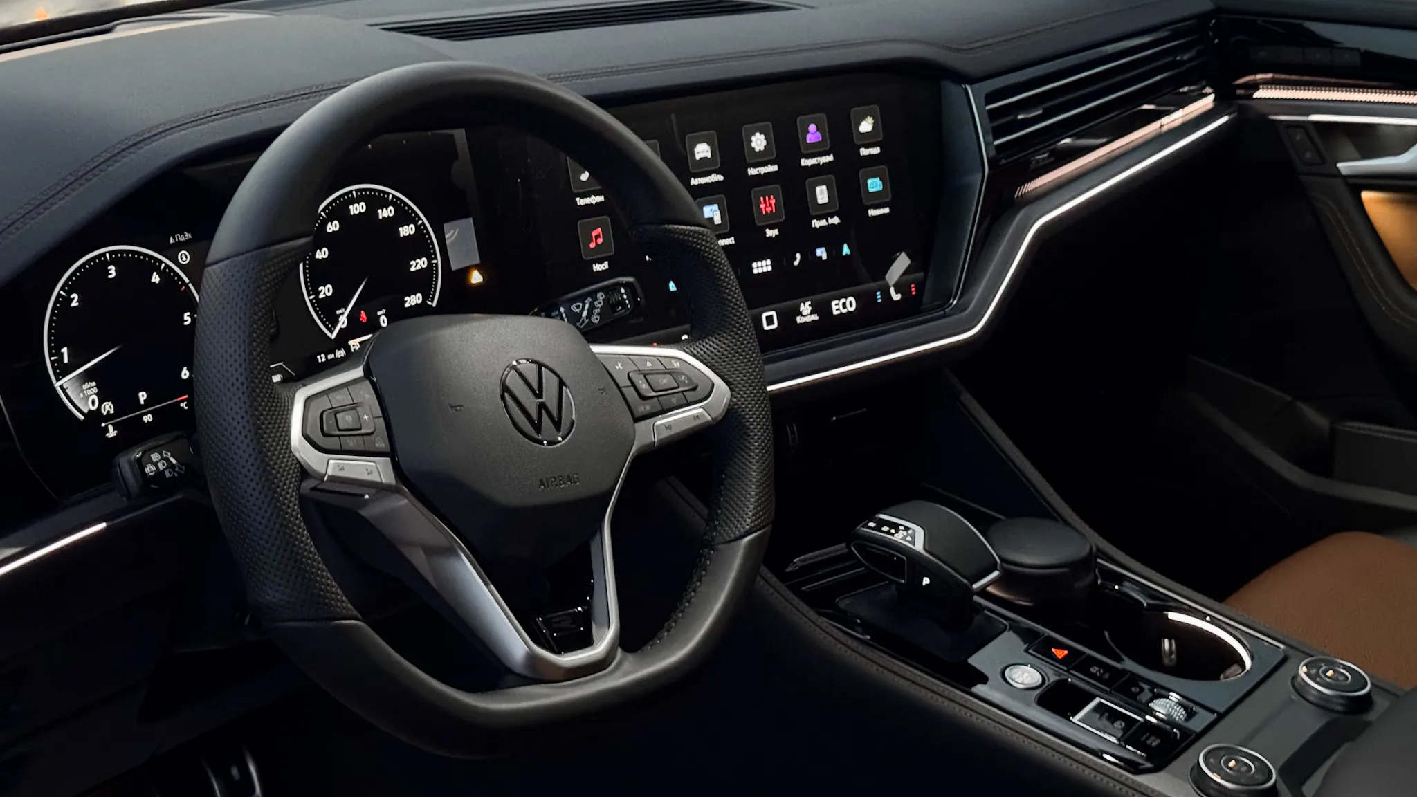 Зображення Touareg R-Line Platinum2 3.0 V6 TDI