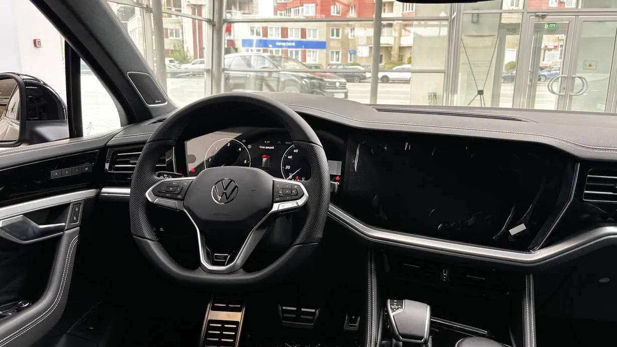 Зображення Touareg R-Line Platinum1 3.0 V6 TDI