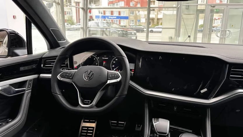 Зображення Touareg R-Line Platinum1 3.0 V6 TDI