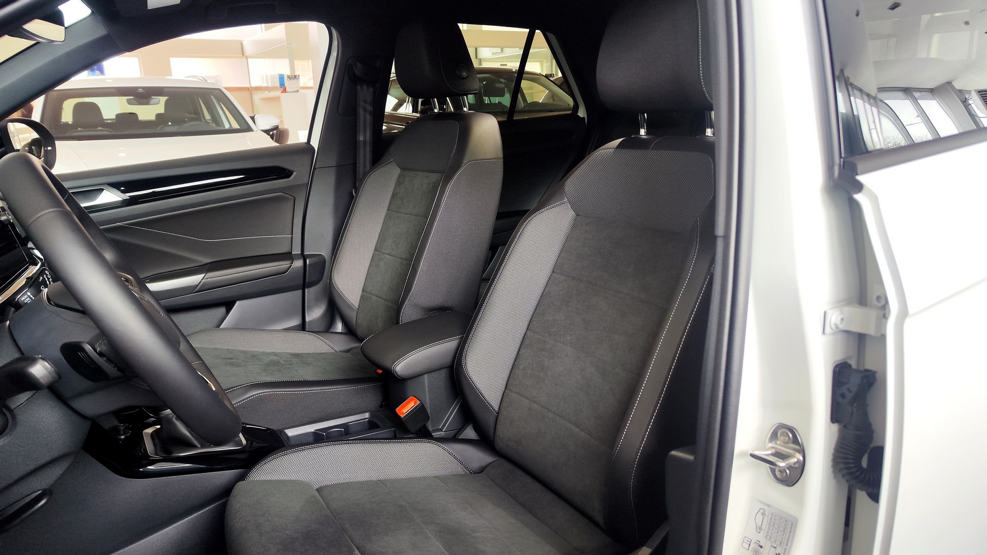 Зображення T-Roc Sport+ 1.4 TSI