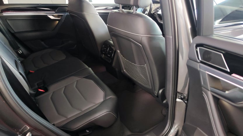 Зображення Touareg R-Line Platinum1 3.0 V6 TDI