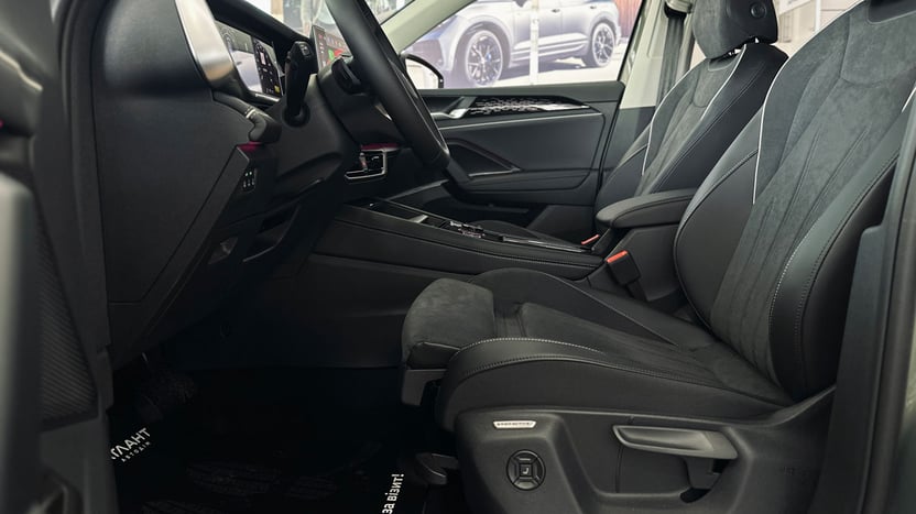 Зображення Новий Tayron Elegance 2.0 TDI 4MOTION