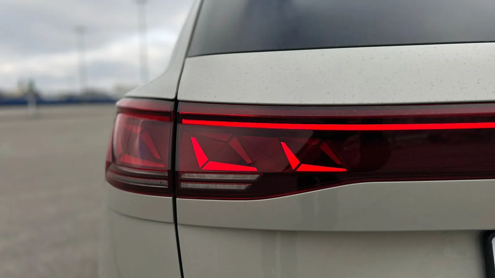 Зображення Touareg R-Line Platinum1 3.0 V6 TDI