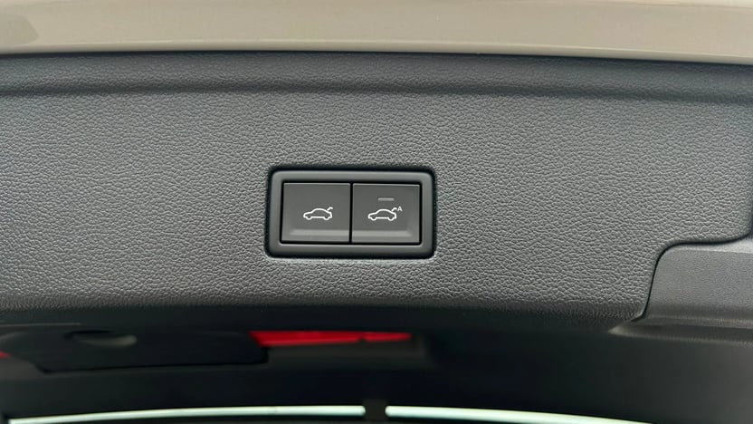 Зображення Touareg R-Line Platinum1 3.0 V6 TDI