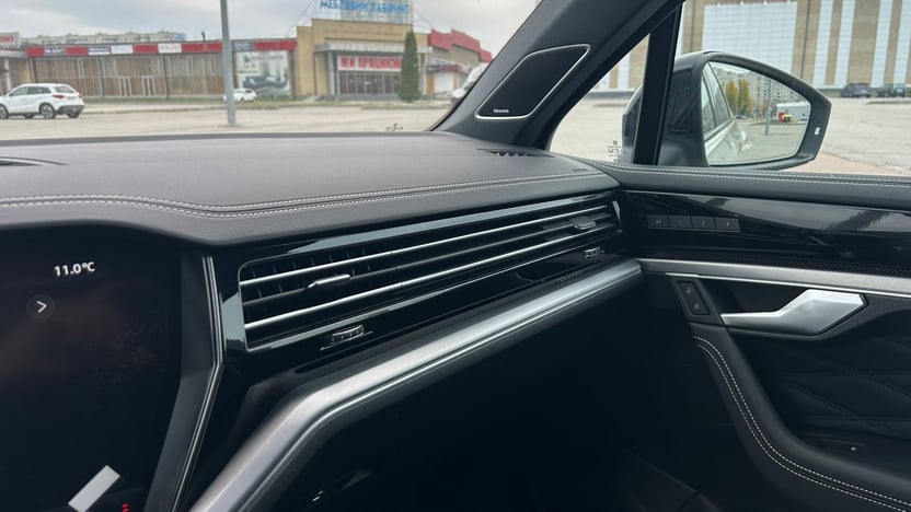 Зображення Touareg R-Line Platinum1 3.0 V6 TDI