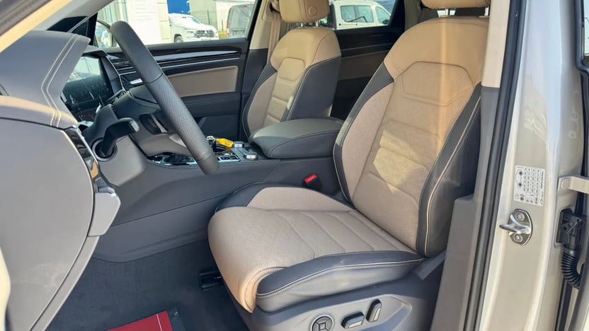 Зображення Touareg R-Line Platinum1 3.0 V6 TDI