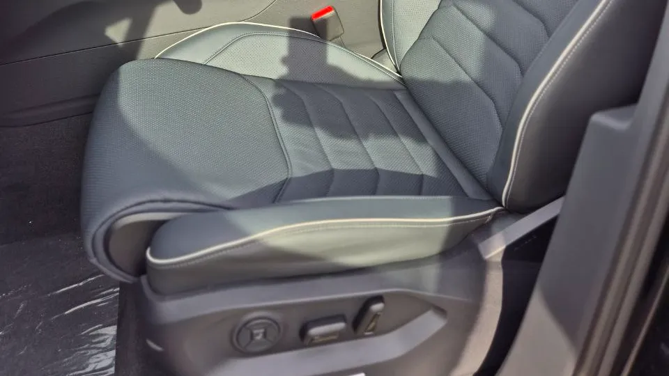 Зображення Touareg R-Line Platinum3 3.0 V6 TDI