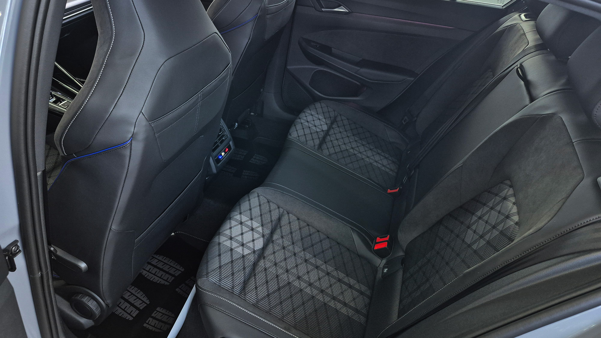 Зображення Golf R-Line 1.4 TSI