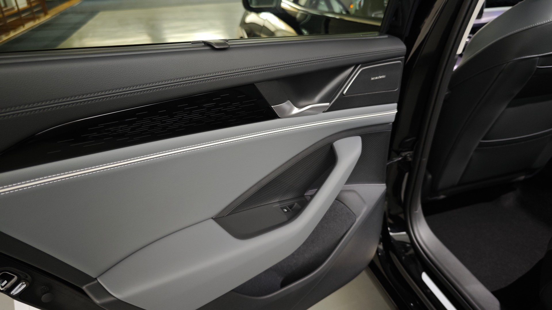 Зображення Новий Passat Elegance 1.5 eTSI