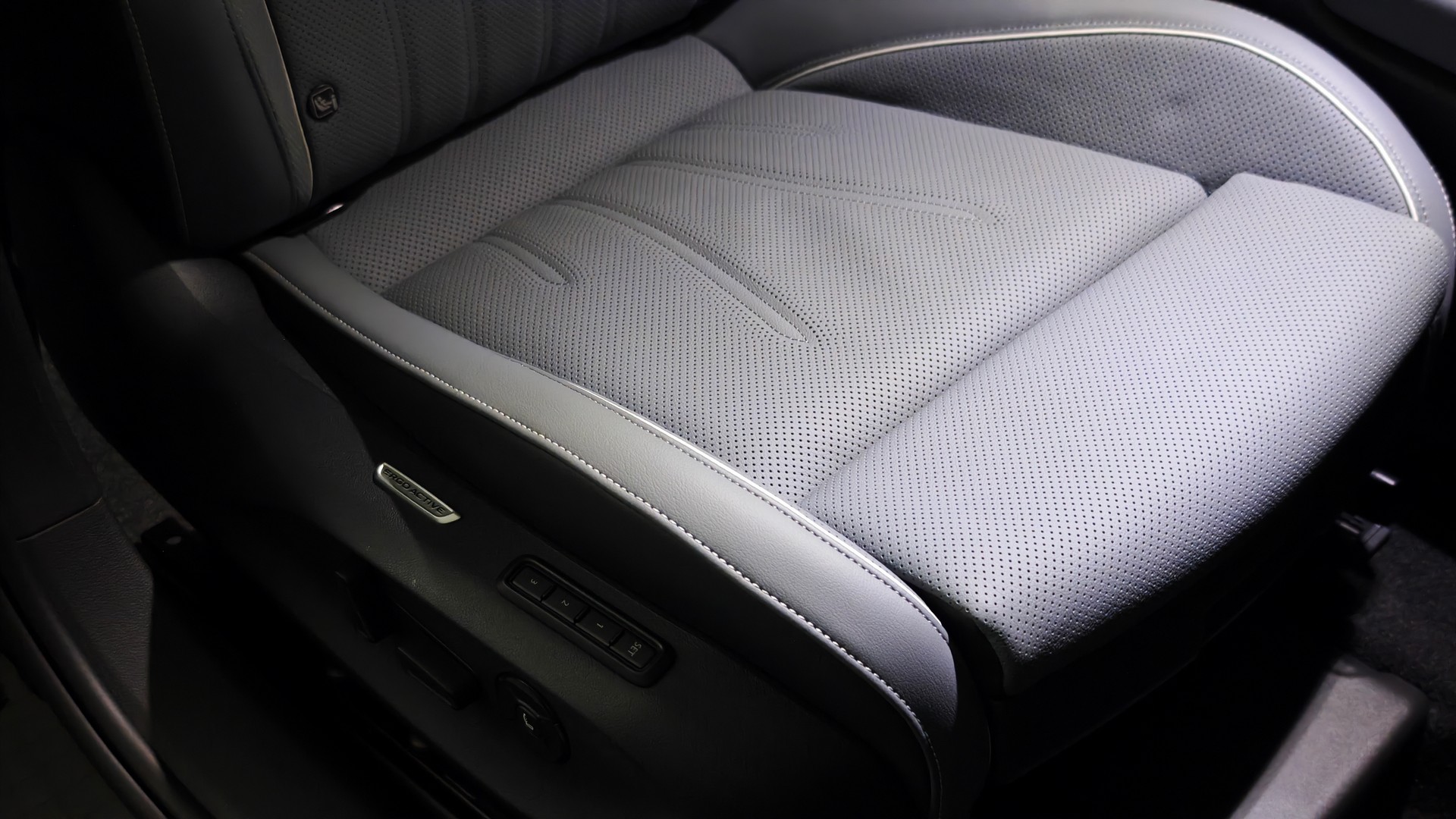 Зображення Новий Passat Elegance 1.5 eTSI