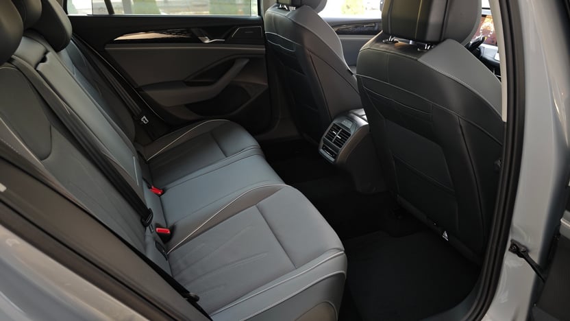 Зображення Новий Passat Elegance 2.0 TDI