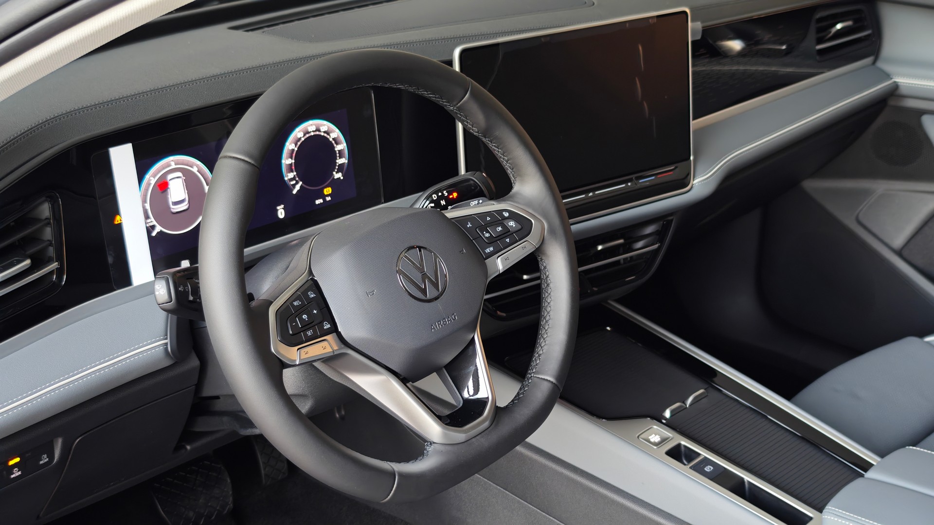 Зображення Новий Passat Elegance 2.0 TDI