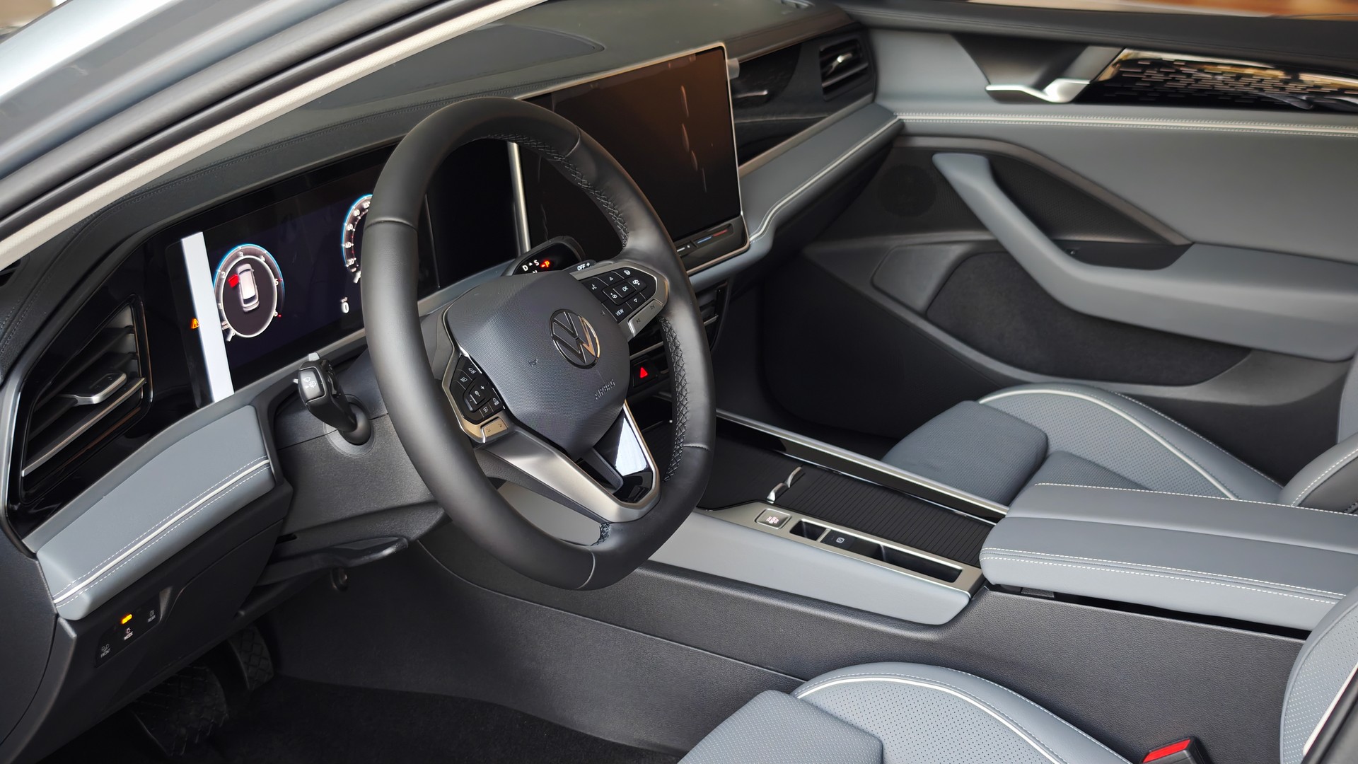 Зображення Новий Passat Elegance 2.0 TDI