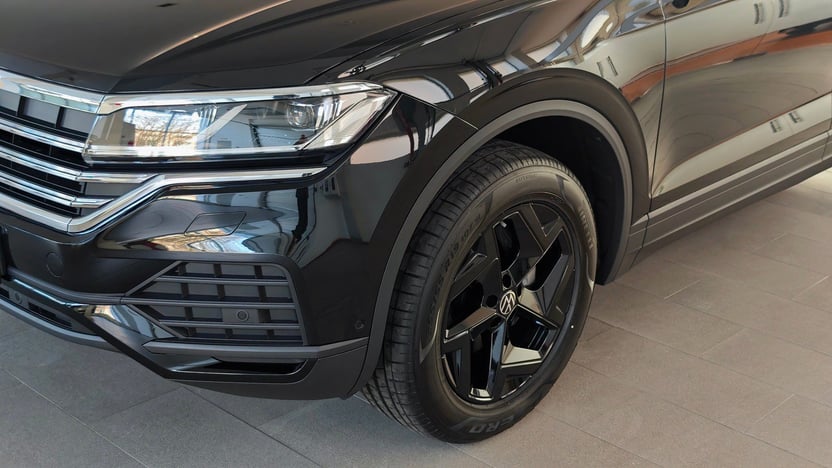 Зображення Touareg Silver+ 3.0 V6 TFSI