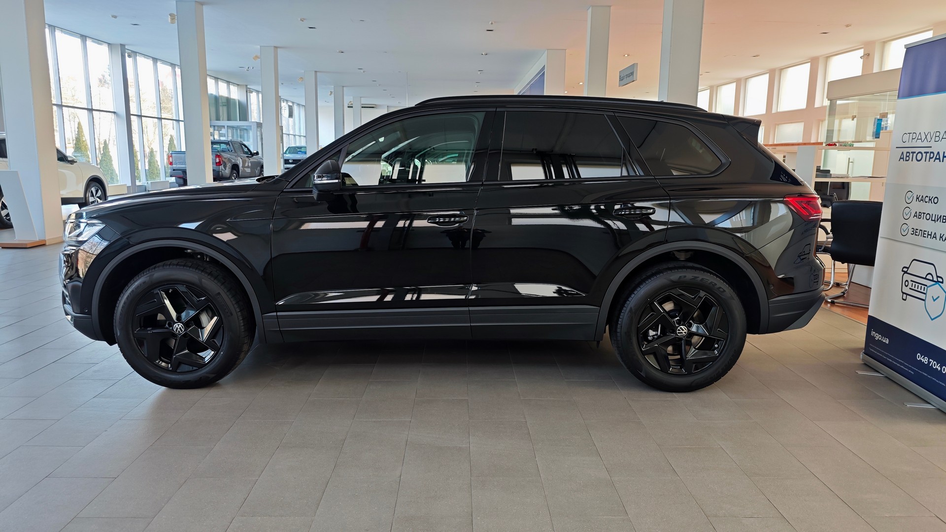 Зображення Touareg Silver+ 3.0 V6 TFSI