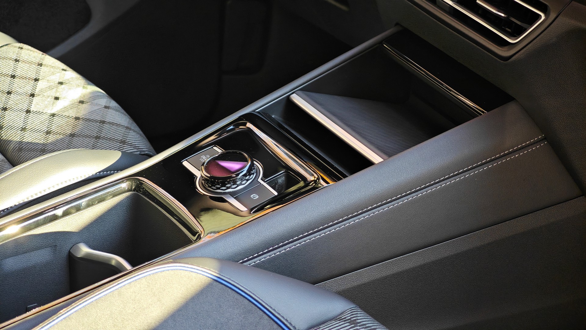 Зображення Tiguan R-Line2.0 TDI 4Motion