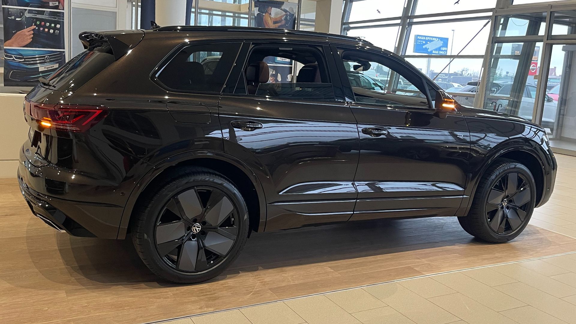 Зображення Touareg R-Line Platinum1 3.0 V6 TDI