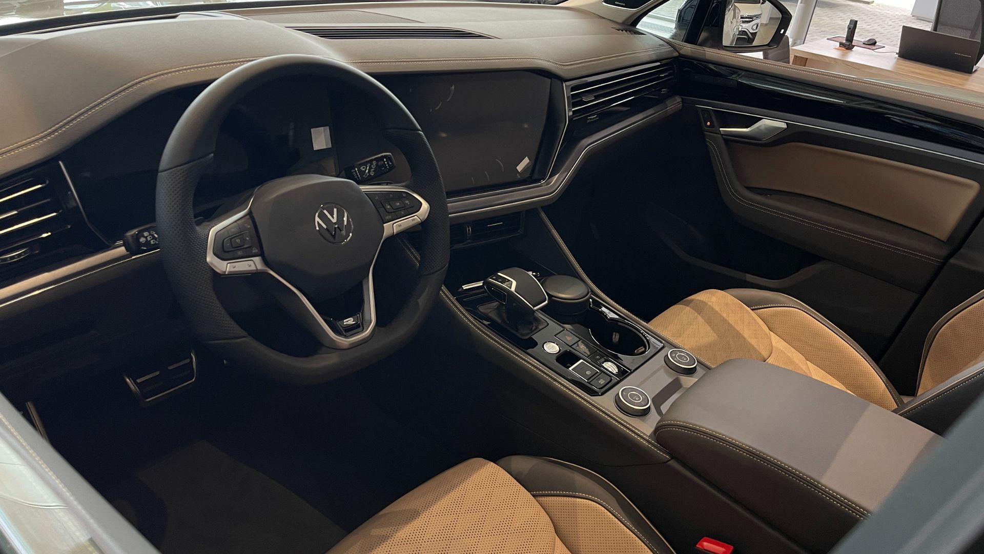 Зображення Touareg R-Line Platinum1 3.0 V6 TDI