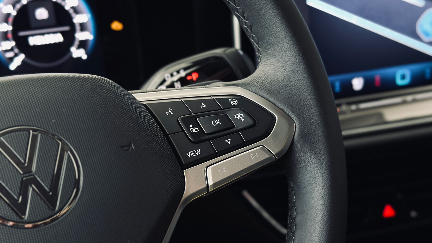 Зображення Новий Passat Elegance 2.0 TDI