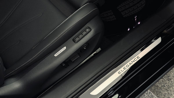 Зображення Новий Passat Elegance 2.0 TSI