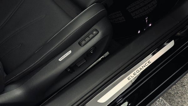 Зображення Новий Passat Elegance 2.0 TSI