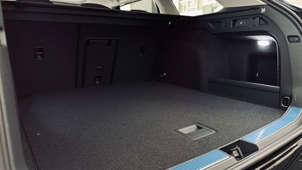 Зображення Новий Passat Elegance 2.0 TSI