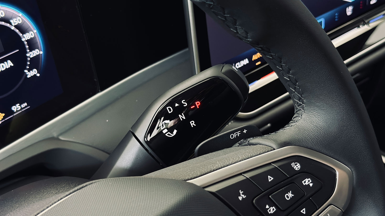 Зображення Новий Passat Elegance 2.0 TSI