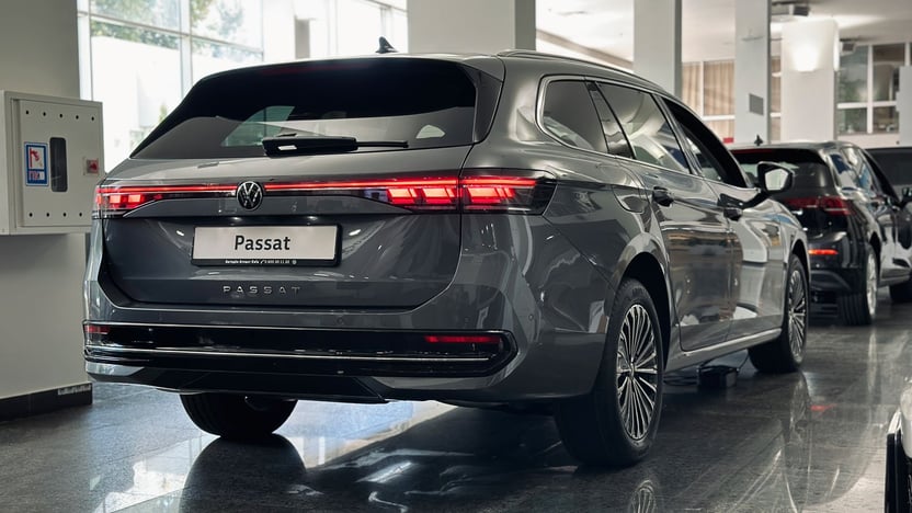 Зображення Новий Passat Elegance 2.0 TSI