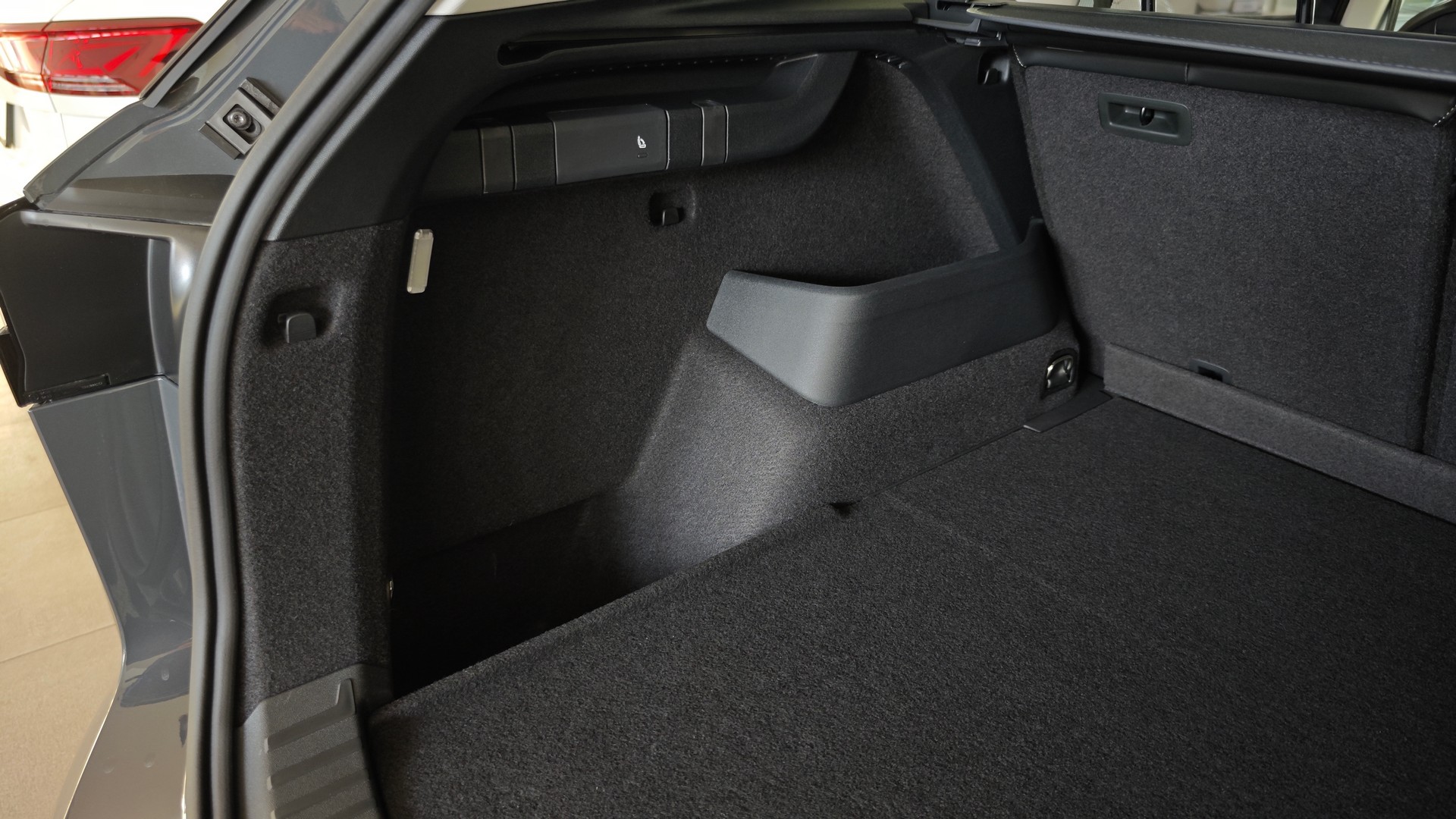 Зображення Новий Tayron Elegance 2.0 TDI 4MOTION