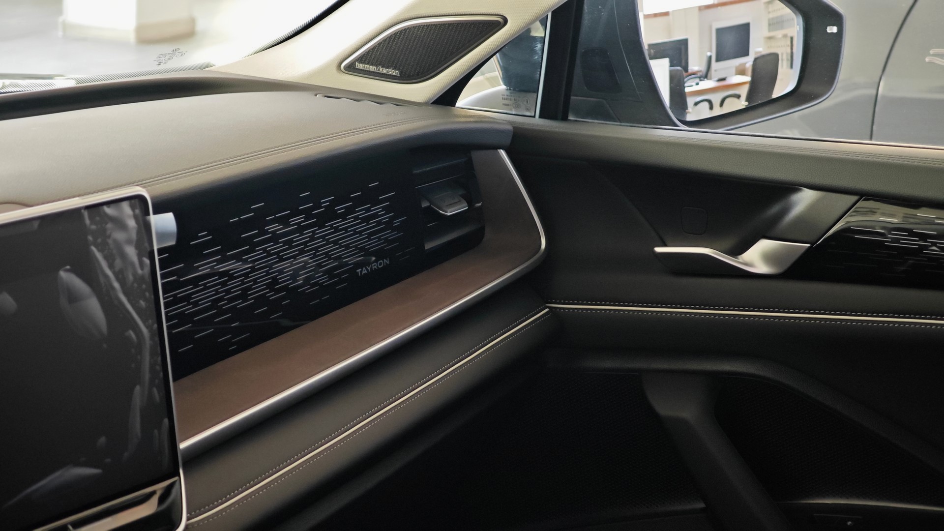 Зображення Новий Tayron Elegance 2.0 TDI 4MOTION