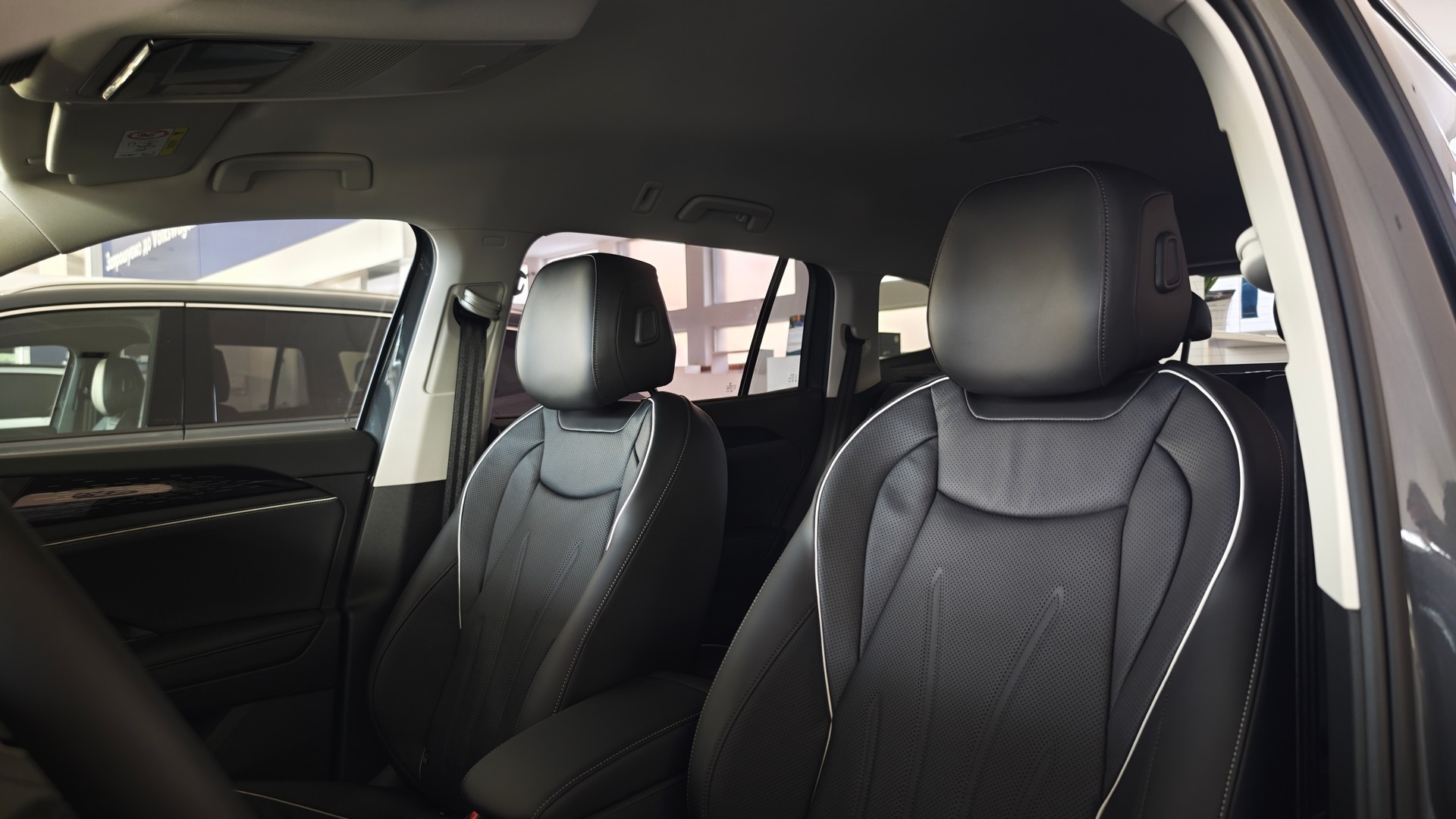 Зображення Новий Tayron Elegance 2.0 TDI 4MOTION