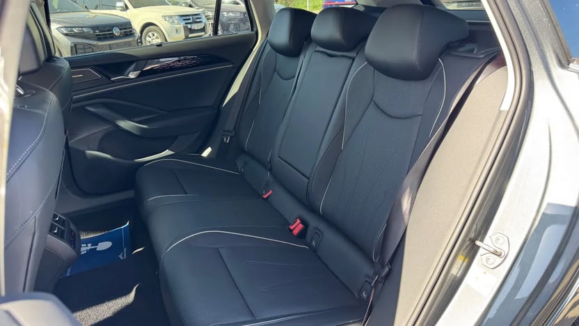 Зображення Новий Passat Elegance 2.0 TDI