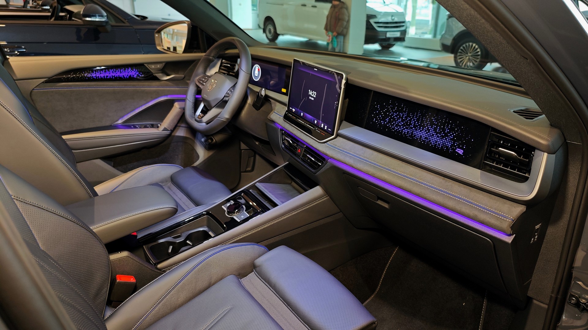 Зображення Новий Tayron R-Line Platinum 2.0 TDI 4M