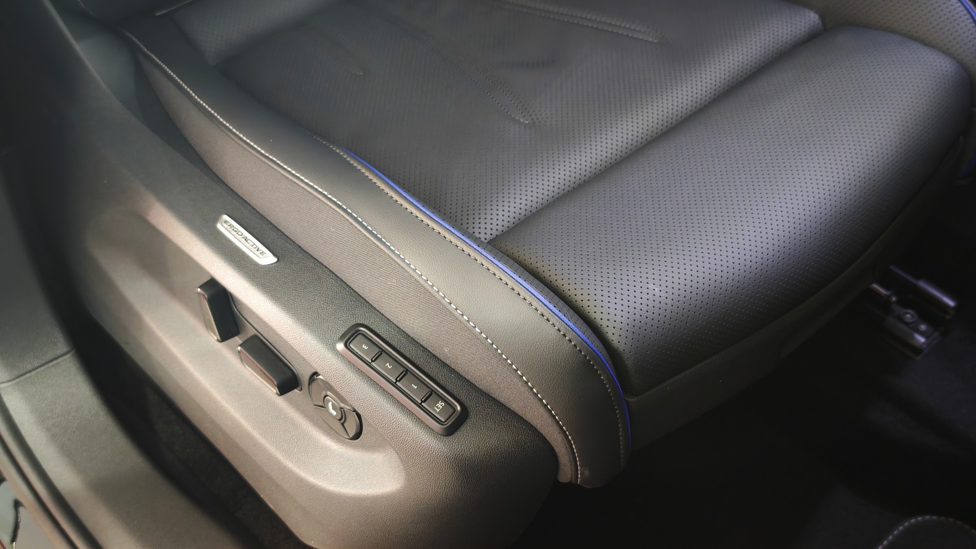 Зображення Tiguan R-Line+ 2.0 TDI 4Motion